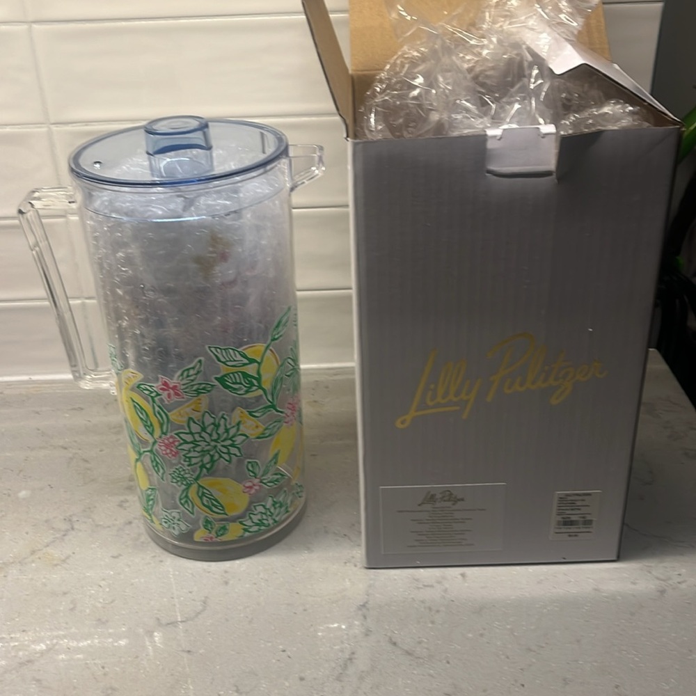 Lilly Pulitzer Blue Glass Pitcher and Tumbler Set with Yellow Lemon Motif - Picture 3 of 5